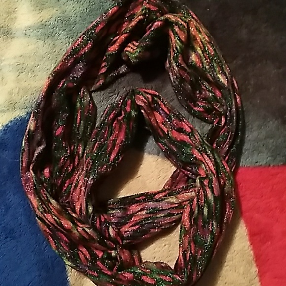 Scarf bundle - Picture 3 of 4